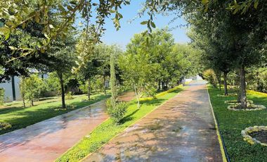 EN VENTA QUINTA EN SALINAS VICTORIA - 3000 m2 de terreno, 552 m2 de construcción
