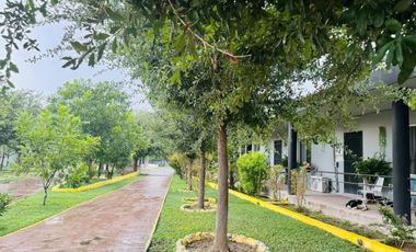 EN VENTA QUINTA EN SALINAS VICTORIA - 3000 m2 de terreno, 552 m2 de construcción