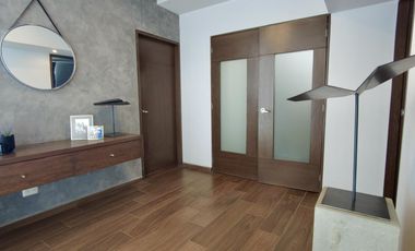 Hermosa casa de 3 niveles de oportunidad en venta Solares