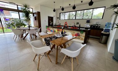 Hermosa casa de 3 niveles de oportunidad en venta Solares