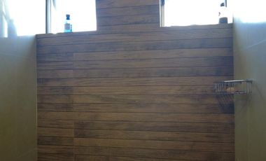 Hermosa casa de 3 niveles de oportunidad en venta Solares