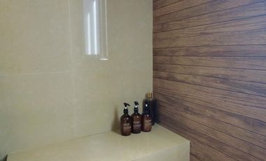 Hermosa casa de 3 niveles de oportunidad en venta Solares
