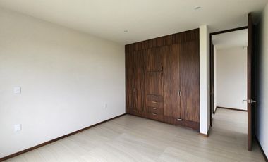 Casa en  Fraccionamiento privado con acceso controlado