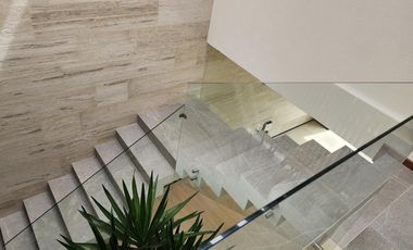 Casa en  Fraccionamiento privado con acceso controlado