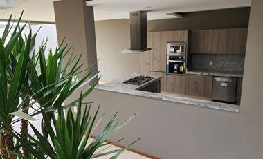 Casa en  Fraccionamiento privado con acceso controlado
