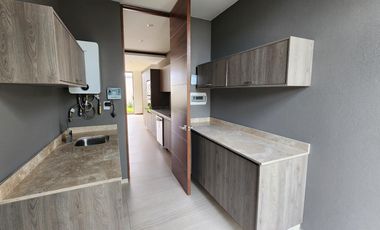Casa en  Fraccionamiento privado con acceso controlado
