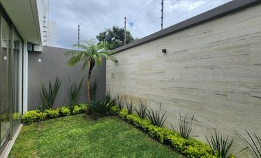 Casa en  Fraccionamiento privado con acceso controlado