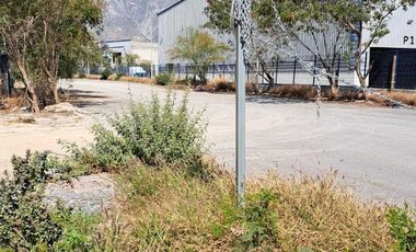 SE RENTA TERRENO EN SANTA CATARINA