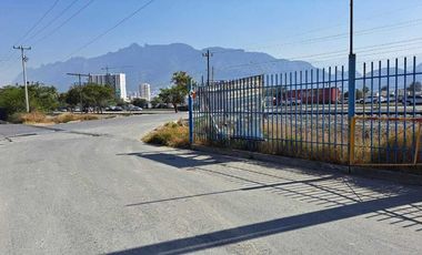 SE RENTA TERRENO EN SANTA CATARINA