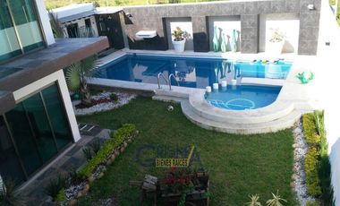 EXCEPCIONAL CASA  CON ALBERCA Y PANELES SOLARES EN RENTA O VENTA EN COL. JARDINES