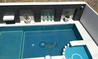 EXCEPCIONAL CASA  CON ALBERCA Y PANELES SOLARES EN RENTA O VENTA EN COL. JARDINES