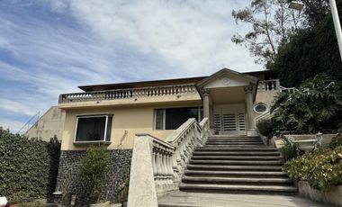 Casa en venta en Bosques de Castaños
