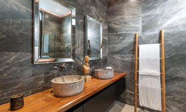 Venta hermosa casa 4 recamaras en Aldea Zama Premium Tulum P4005