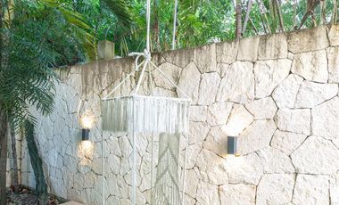 Venta hermosa casa 4 recamaras en Aldea Zama Premium Tulum P4005