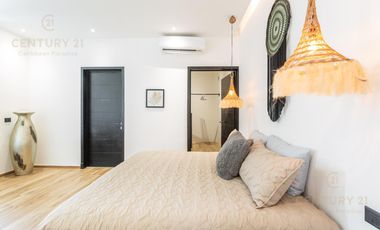 Venta hermosa casa 4 recamaras en Aldea Zama Premium Tulum P4005