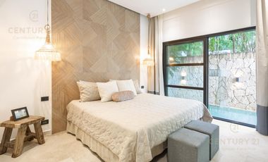 Venta hermosa casa 4 recamaras en Aldea Zama Premium Tulum P4005