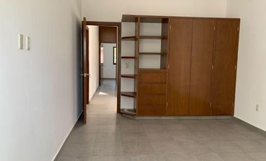 CASA EN FRACCIONAMIENTO BRISAS