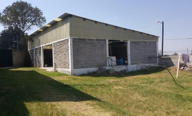 Nave Industrial con casa habitación - Santa Cruz Chignahuapan Lerma