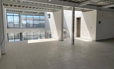 Edificio Comercial - Metepec
