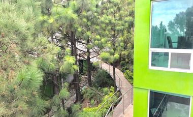Casa en Venta en Valle con Alberca, cancha de Basquet, Fut y Tennis