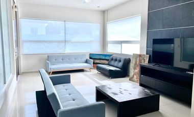 Casa en Venta en Valle con Alberca, cancha de Basquet, Fut y Tennis