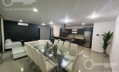 Renta de Casa Amueblada en Av. Carlos Talavera, Col. Santa Rosa, Coatzacoalcos, Ver.
