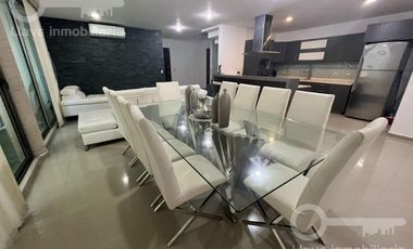 Renta de Casa Amueblada en Av. Carlos Talavera, Col. Santa Rosa, Coatzacoalcos, Ver.