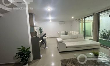 Renta de Casa Amueblada en Av. Carlos Talavera, Col. Santa Rosa, Coatzacoalcos, Ver.
