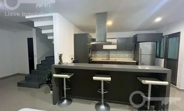 Renta de Casa Amueblada en Av. Carlos Talavera, Col. Santa Rosa, Coatzacoalcos, Ver.