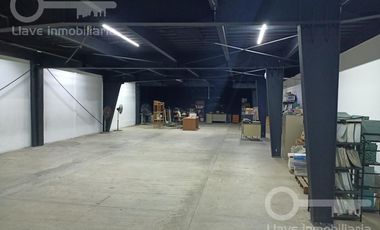 Renta de Bodega de 900 m2 en Av. Quevedo, Col. Guadalupe Victoria, Coatzacoalcos, Ver.