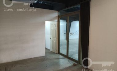 Renta de Bodega de 900 m2 en Av. Quevedo, Col. Guadalupe Victoria, Coatzacoalcos, Ver.