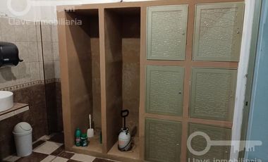 Renta de Bodega de 900 m2 en Av. Quevedo, Col. Guadalupe Victoria, Coatzacoalcos, Ver.