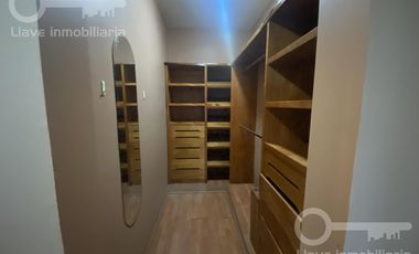 Renta de Casa Amueblada con 3 habitaciones en calle Sonora, Col. Petrolera, Coatzacoalcos, Ver.