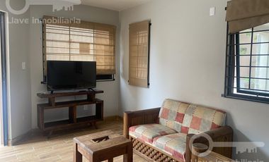 Renta de Casa Amueblada con 3 habitaciones en calle Sonora, Col. Petrolera, Coatzacoalcos, Ver.