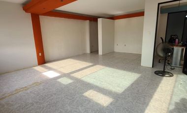 Oficina en renta ubicada en Colegio Militar, entre Llave y Zamora, Col. Centro, Coatzacoalcos, Veracruz.
