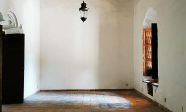 Casa comercial en zona peatonal, Yuriria, Gto.