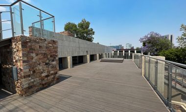 CASA EN RENTA CON USO DE SUELO OFICINAS  O HABITACIONAL EN LOMAS DE VIRREYES 1440 m2