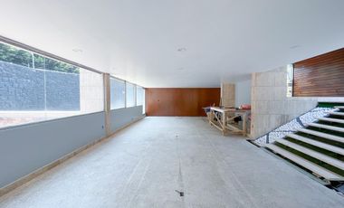 CASA EN RENTA CON USO DE SUELO OFICINAS  O HABITACIONAL EN LOMAS DE VIRREYES 1440 m2