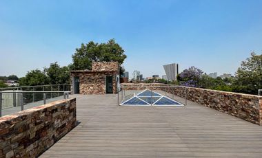 CASA EN RENTA CON USO DE SUELO OFICINAS  O HABITACIONAL EN LOMAS DE VIRREYES 1440 m2