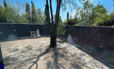 CASA EN RENTA CON USO DE SUELO OFICINAS  O HABITACIONAL EN LOMAS DE VIRREYES 1440 m2