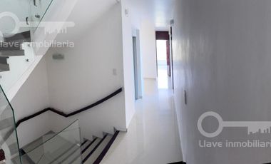 Edificio Comercial en renta ubicado en Boulevard Manuel Ávila Camacho, Col. Centro, en Coatzacoalcos, Veracruz.