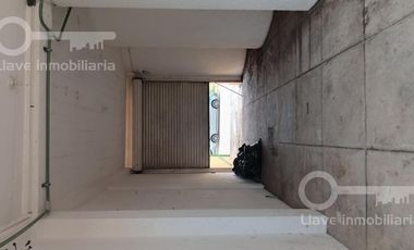 Edificio con oficinas en renta en  calle Francisco I Madero, Col. María De la Piedad, en Coatzacoalcos, Veracruz.