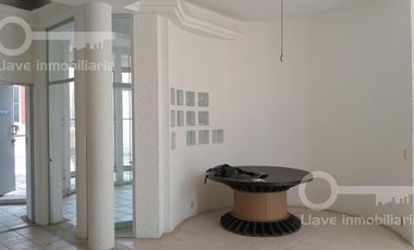Edificio con oficinas en renta en  calle Francisco I Madero, Col. María De la Piedad, en Coatzacoalcos, Veracruz.