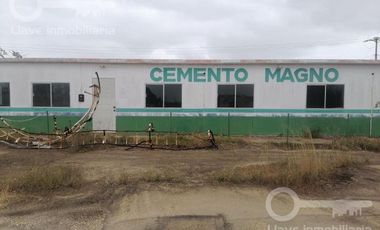 Terreno industrial o comercial en renta, ubicado en Carretera Estatal Mina- Coatza, Km 16, Col. Calzadas, en Cosoleacaque Veracruz.