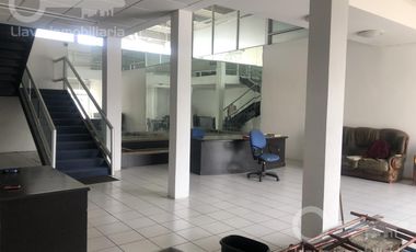 Renta de Oficina con Bodega en Carretera a Villahermosa, Col. Frutos de la Revolución, Coatzacoalcos, Ver.