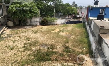 Renta de Oficina con Bodega en Carretera a Villahermosa, Col. Frutos de la Revolución, Coatzacoalcos, Ver.