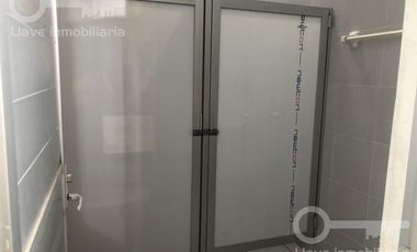 Renta de Oficina con Bodega en Carretera a Villahermosa, Col. Frutos de la Revolución, Coatzacoalcos, Ver.