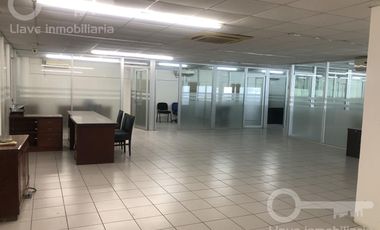 Renta de Oficina con Bodega en Carretera a Villahermosa, Col. Frutos de la Revolución, Coatzacoalcos, Ver.