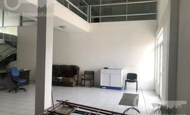 Renta de Oficina con Bodega en Carretera a Villahermosa, Col. Frutos de la Revolución, Coatzacoalcos, Ver.
