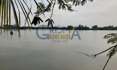 TERRENO EN RENTA SOBRE BOULEVARD A LA PLAYA FRENTE AL RÍO